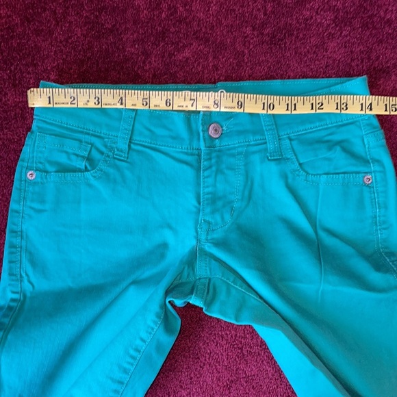 Old Navy Denim Jeggings - Picture 2 of 7